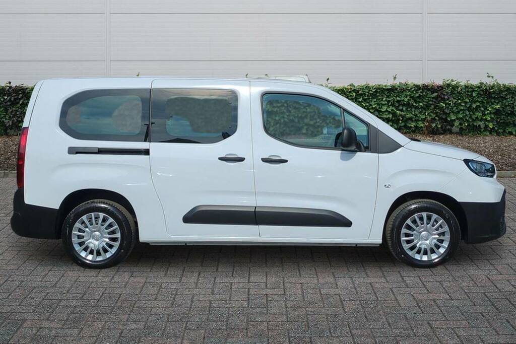 Toyota Proace City 100Kw Icon L2 50Kwh White #5
