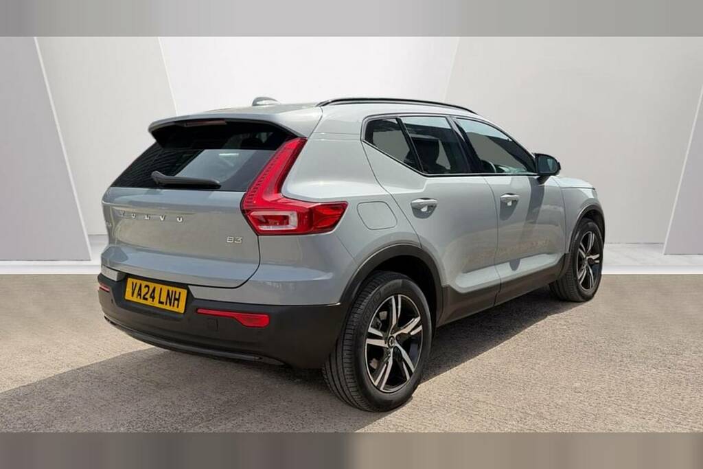Volvo XC40 2.0 B3p Plus Dark Grey #2