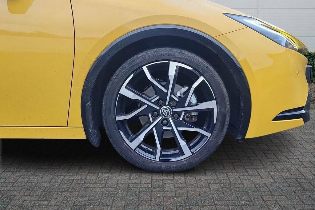 Toyota Prius 2.0 Phev Excel Cvt Yellow #6
