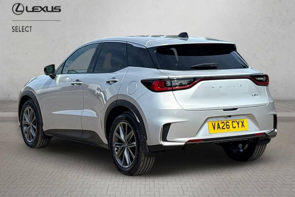 Lexus LBX 1.5 Takumi E-cvt  #4