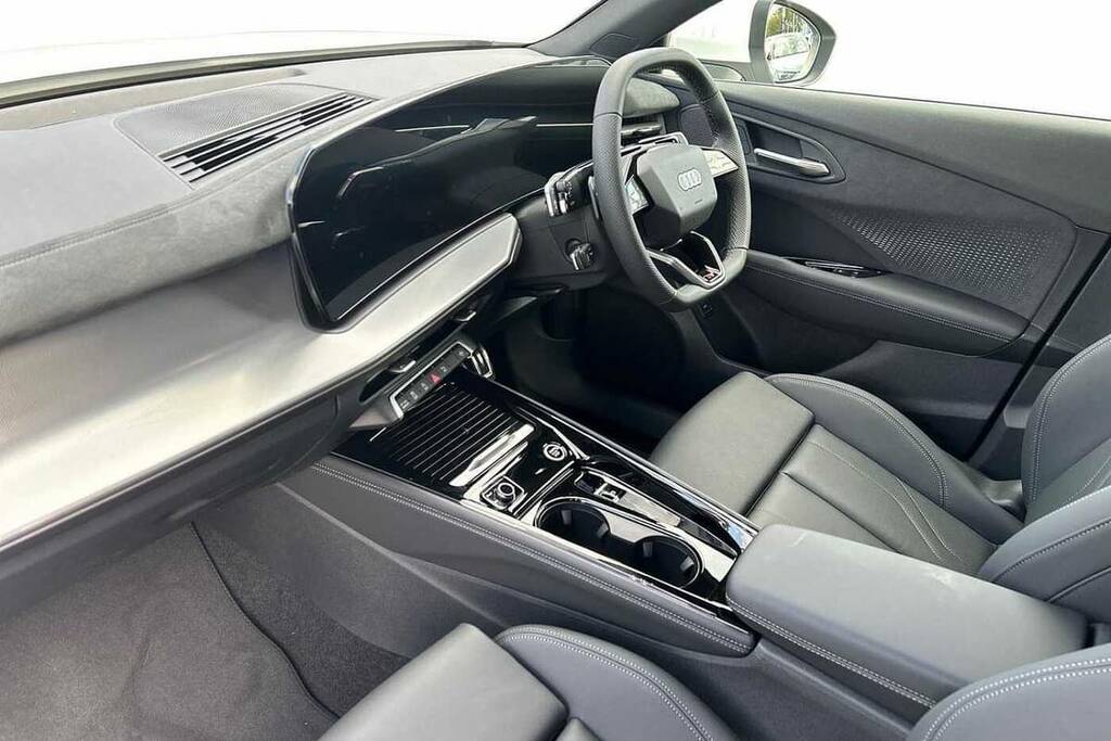 Audi Q3 1.5 Tfsi S Line S Tronic White #2