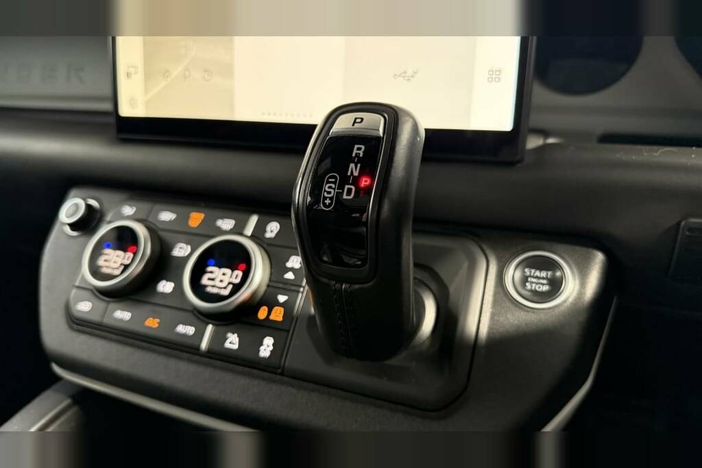 Land Rover Defender 110 Defender Xs Edition D Mhev Silver #13