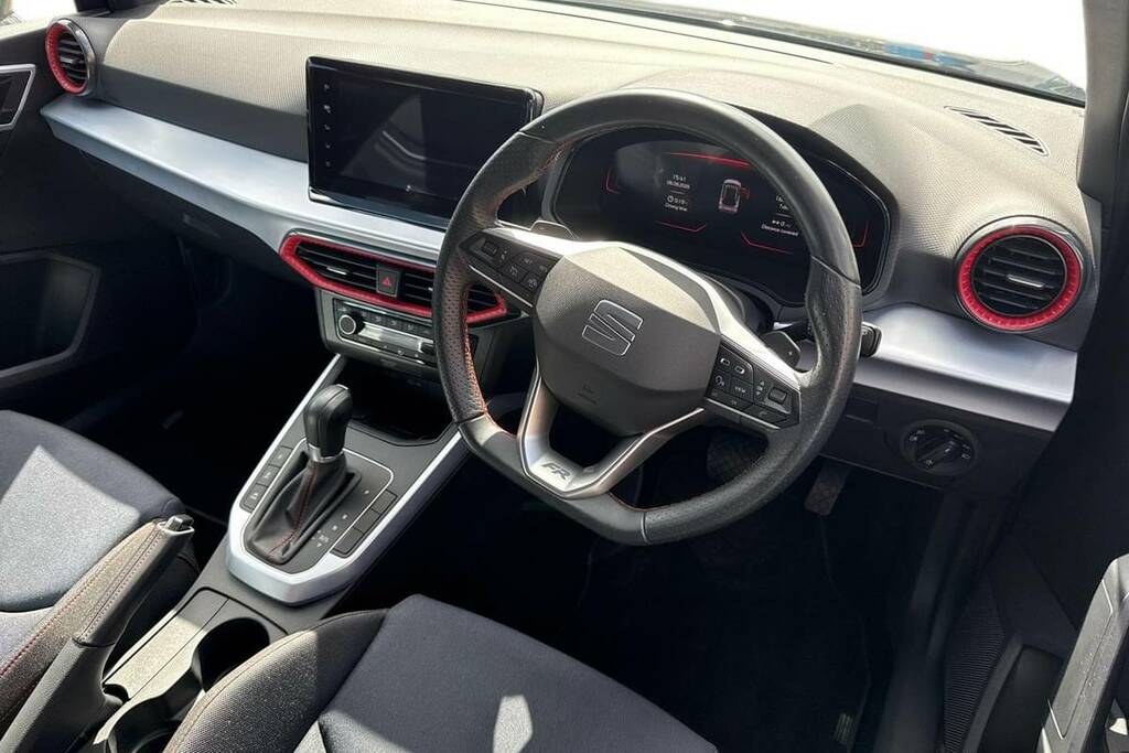 Seat Arona 1.0 Tsi 110 Fr Dsg Grey #4