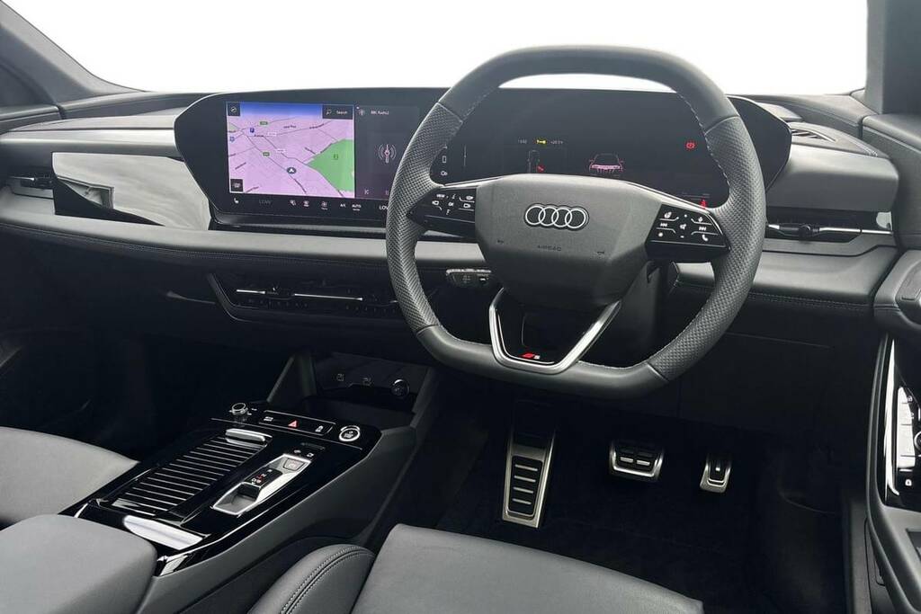 Audi Q6 E-Tron 225Kw Performance 100Kwh S Line White #4
