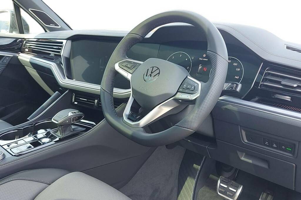 Volkswagen Touareg 3.0 V6 Tdi 4Motion 286 Final Edition Tip Black #4