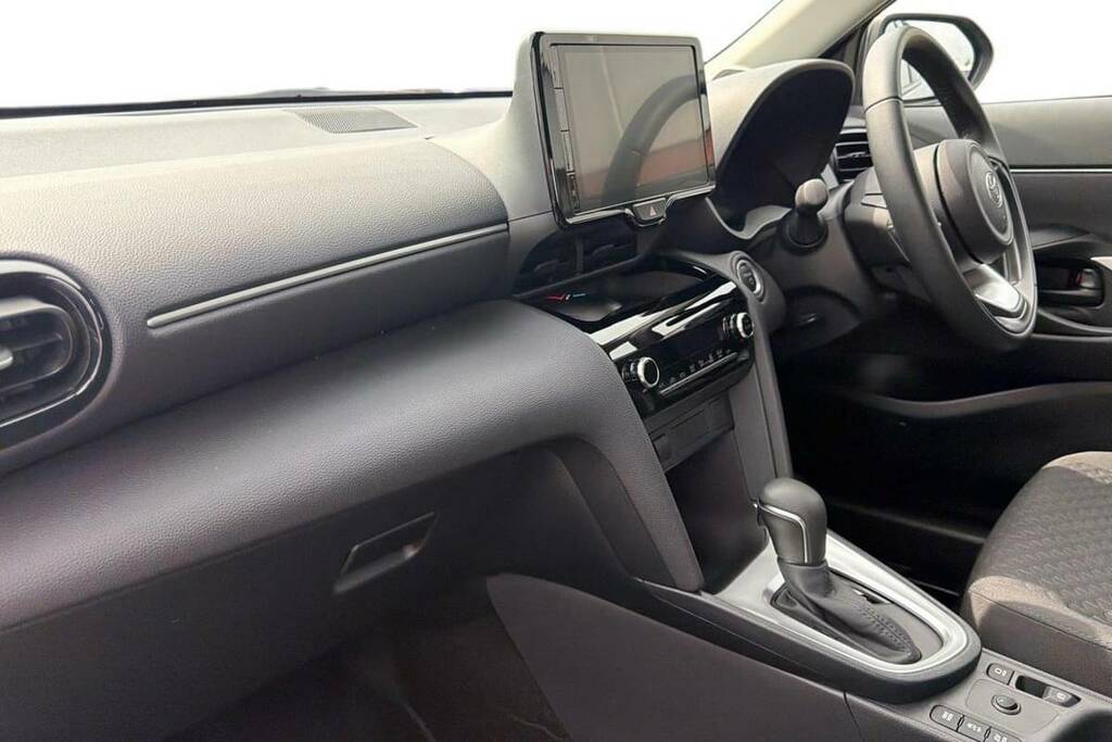 Toyota Yaris Cross Excel Grey #7