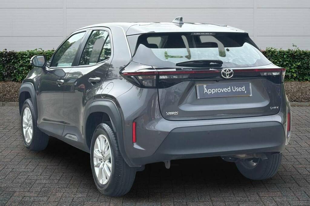 Toyota Yaris Cross 1.5 Hybrid Icon Cvt Grey #2