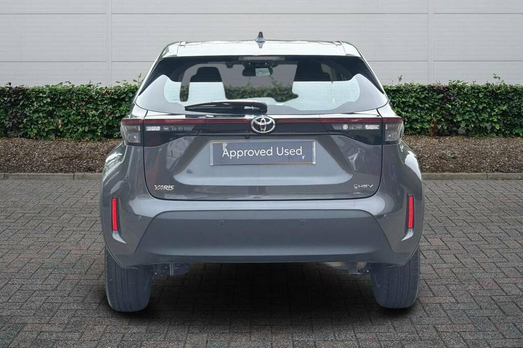 Toyota Yaris Cross 1.5 Hybrid Icon Cvt Grey #4