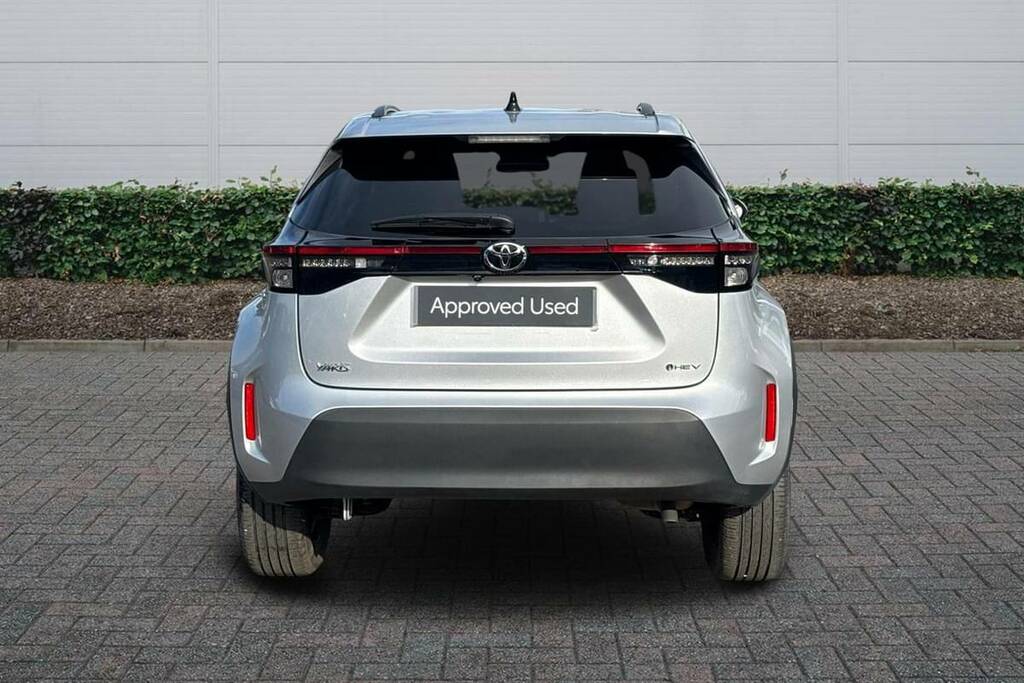 Toyota Yaris Cross 1.5 Hybrid 130 Design Cvt FD25WYU Silver #3