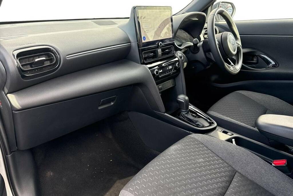 Toyota Yaris Cross 1.5 Hybrid 130 Design Cvt FD25WYU Silver #6