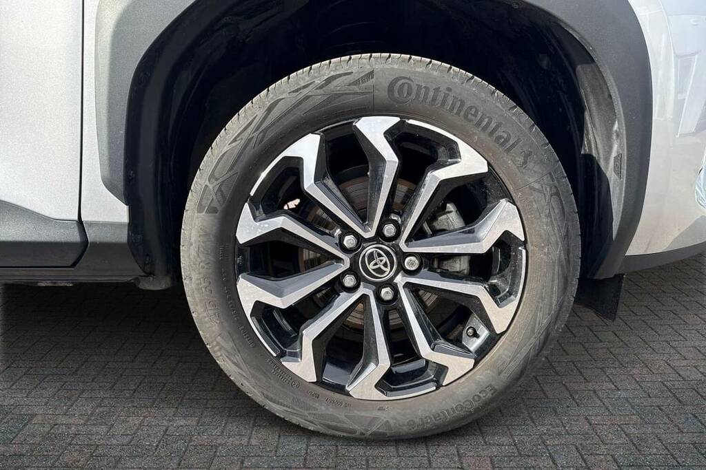 Toyota Yaris Cross 1.5 Hybrid 130 Design Cvt FD25WYU Silver #5