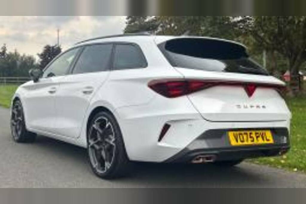Cupra Leon 1.5 Ehybrid 272 Vz1 Dsg VO75PVL White #3