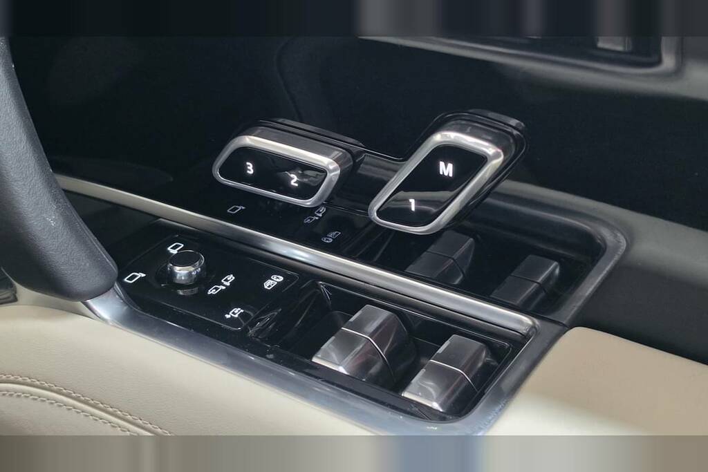 Land Rover Range Rover D350 Lwb-7 Mhev Black #31