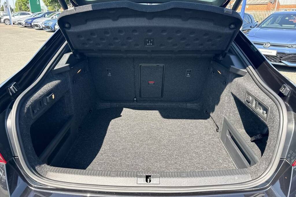Skoda Superb 2.0 Tdi Cr Sport Line Plus Dsg 7 Speed Black #2