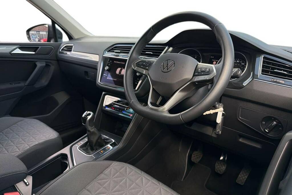 Volkswagen Tiguan 2.0 Tdi Life Grey #5