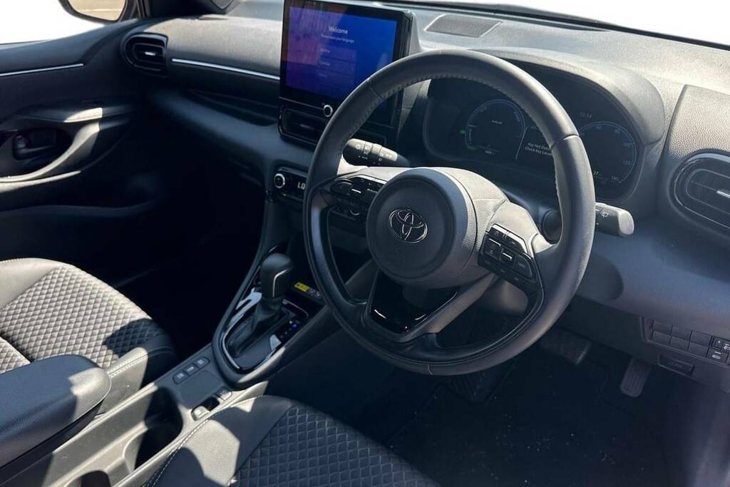 Toyota Yaris 1.5 Vvt-h Excel E-cvt Euro 6 Ss Silver #12