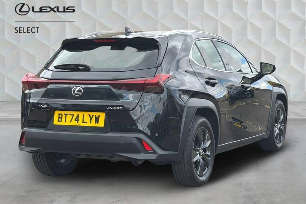 Lexus UX 300H 2.0 Premium Cvt Black #2
