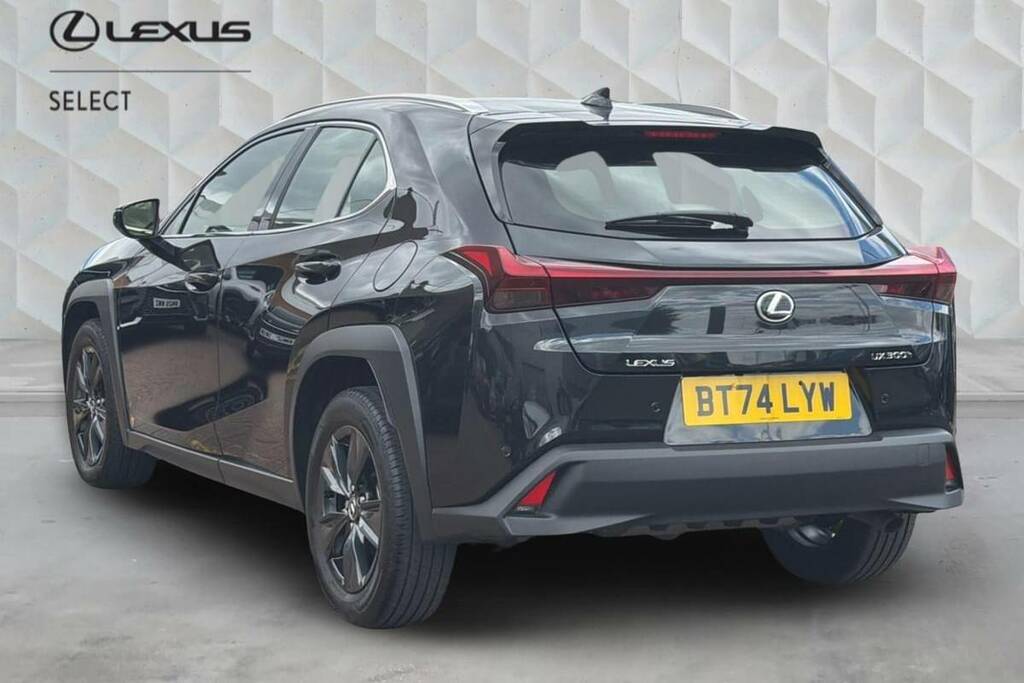 Lexus UX 300H 2.0 Premium Cvt Black #4