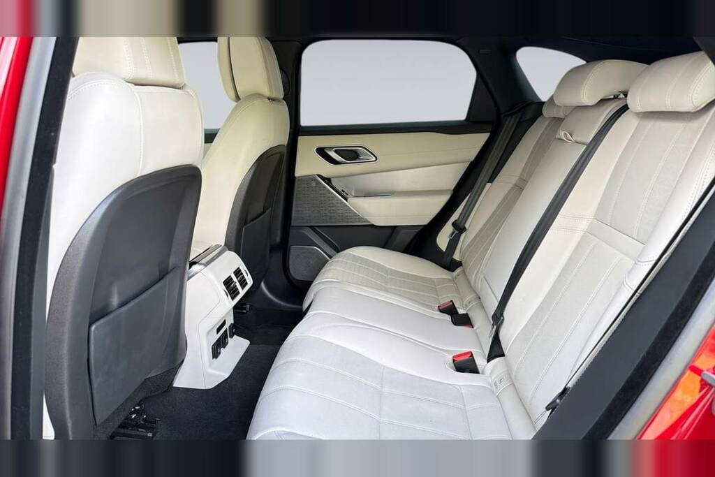 Land Rover Range Rover Velar 2.0 D200 R-dynamic Hse Red #4