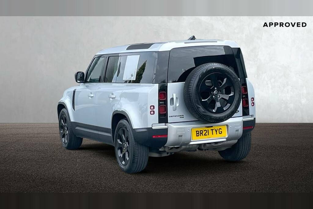 Land Rover Defender 110 3.0 D300 Hse 110 Silver #2