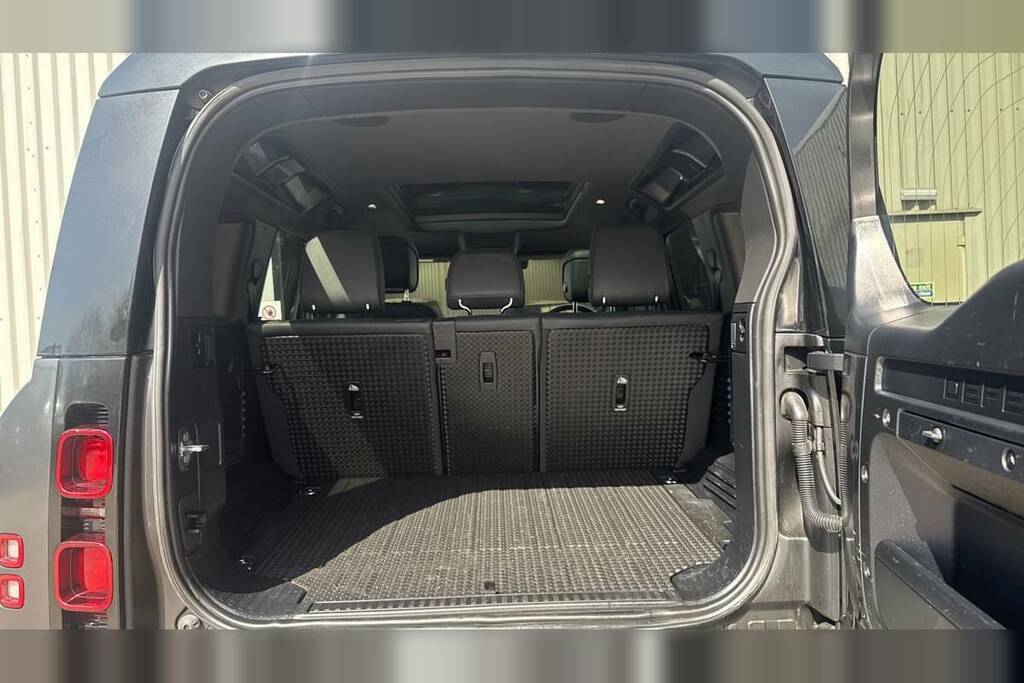 Land Rover Defender 110 5.0 P525 V8 110 Black #10