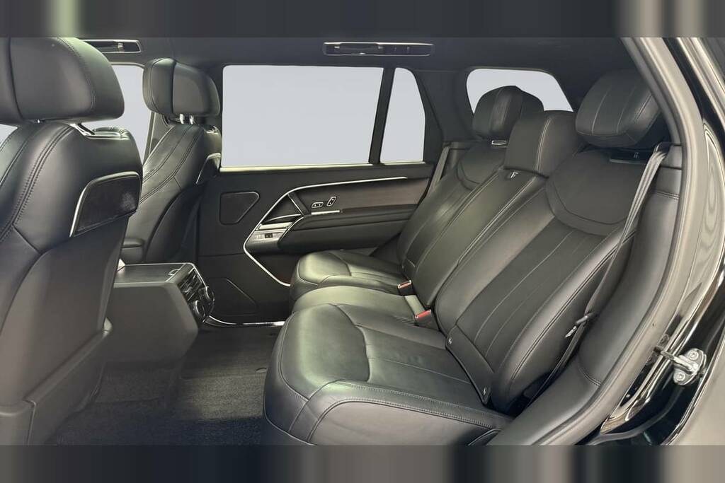 Land Rover Range Rover 3.0 P460e Lwb Black #4