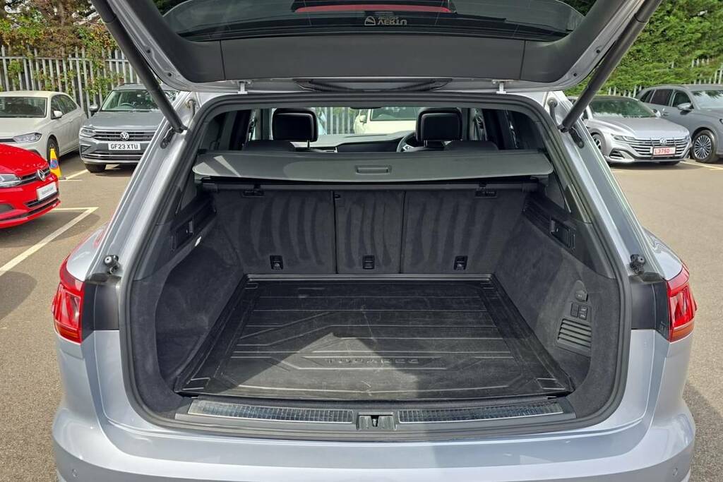 Volkswagen Touareg 3.0 V6 Tdi 4Motion Black Edition Tip Silver #2