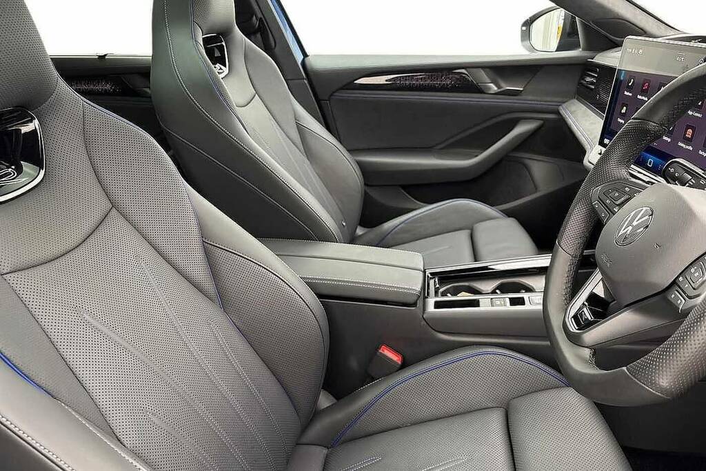 Volkswagen Passat 1.5 Tsi Ehybrid 204Ps R-line Dsg Heated Seats Blue #10