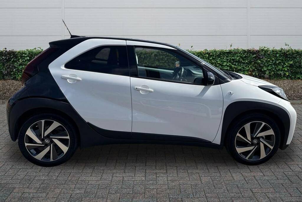 Toyota Aygo X 1.0 Vvt-i Edge White #5