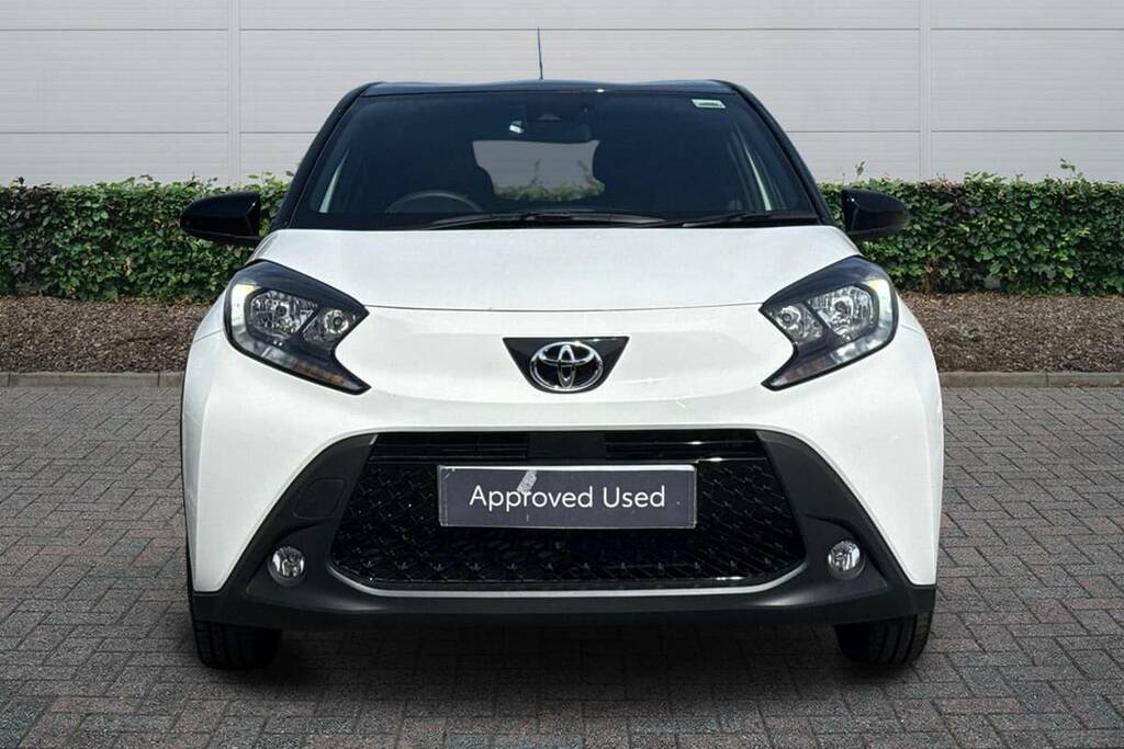 Toyota Aygo X 1.0 Vvt-i Edge White #3