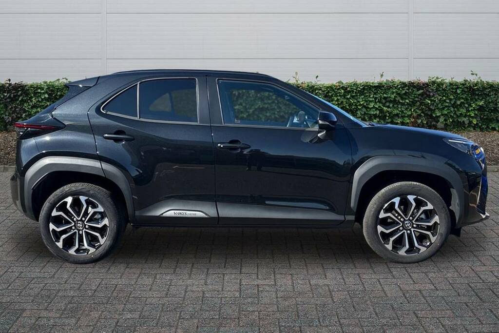 Toyota Yaris Cross 1.5 Hybrid Design Cvt Black #5