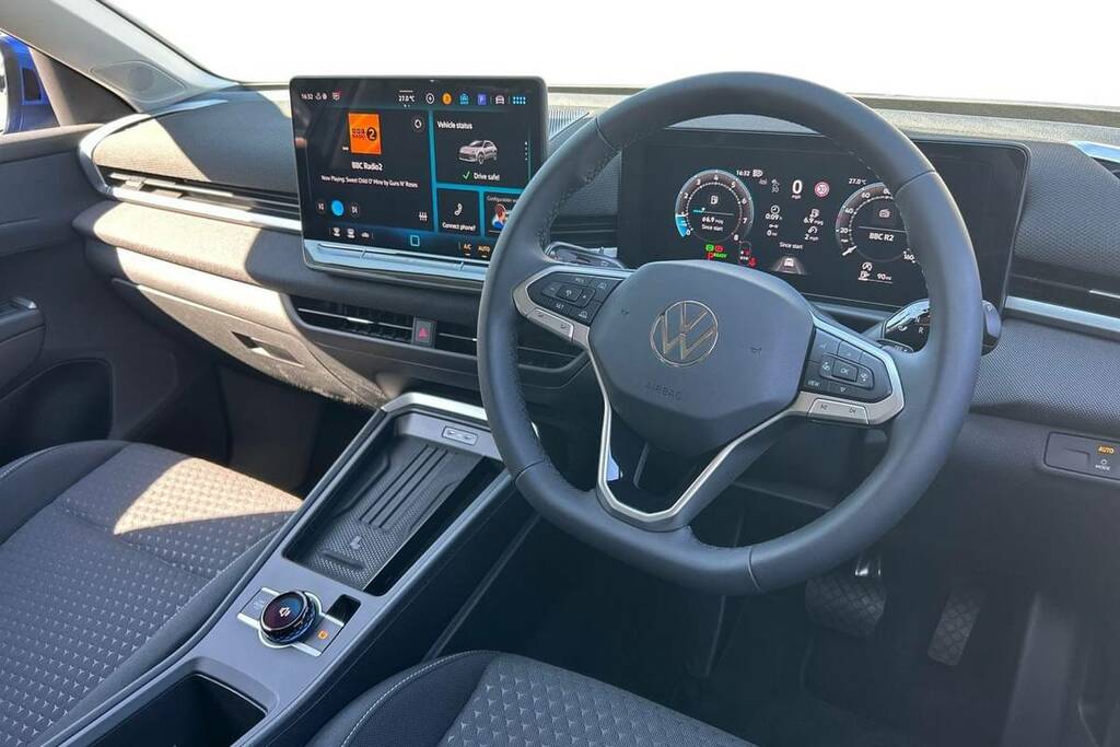 Volkswagen T-Roc 1.5 Etsi Life Dsg Blue #4
