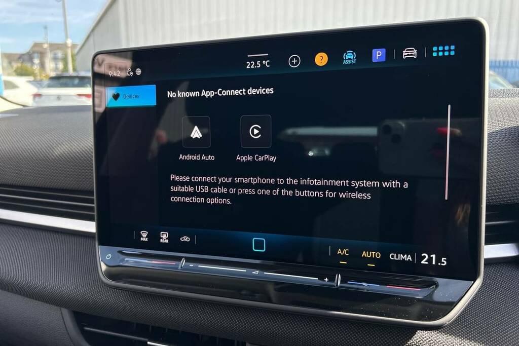 Volkswagen T-Roc 1.5 Etsi Life Dsg Black #6