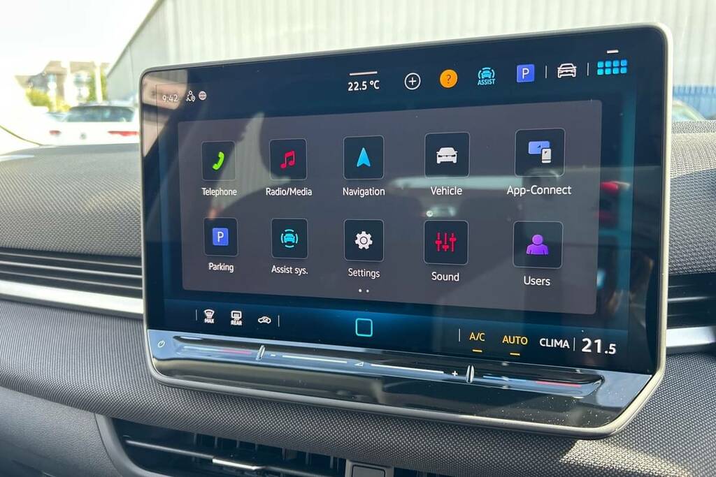 Volkswagen T-Roc 1.5 Etsi Life Dsg Black #3