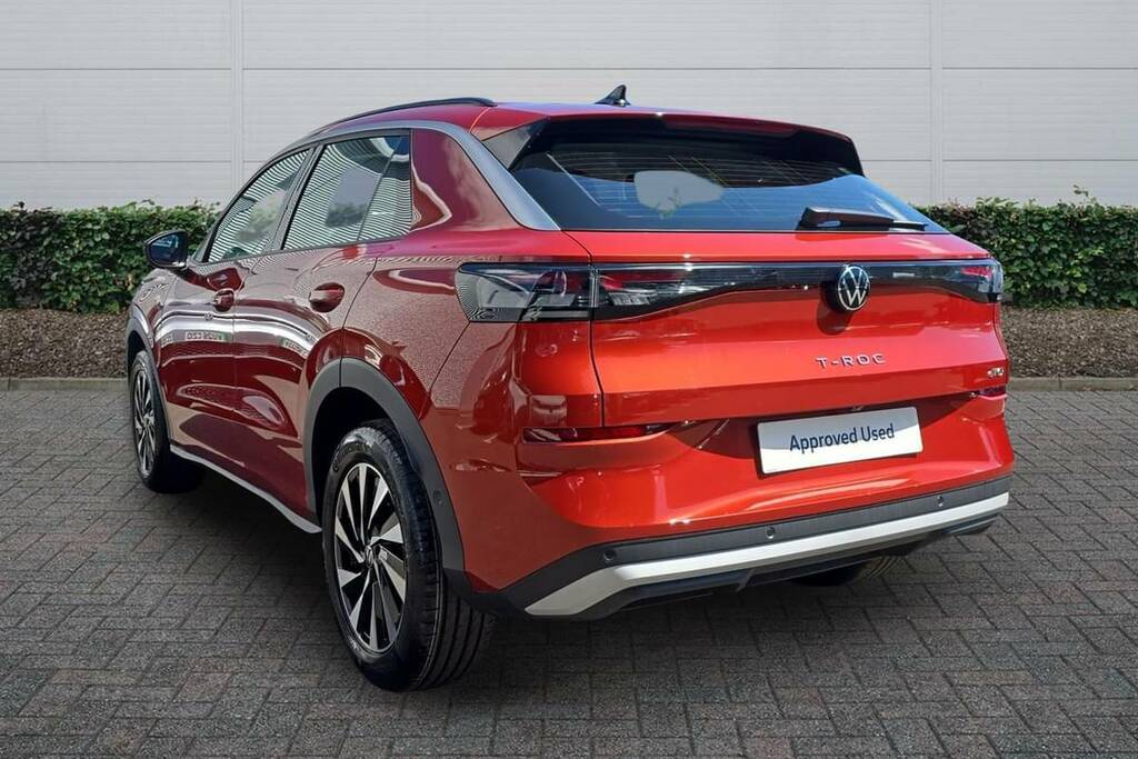 Volkswagen T-Roc 1.5 Etsi Life Dsg Red #5