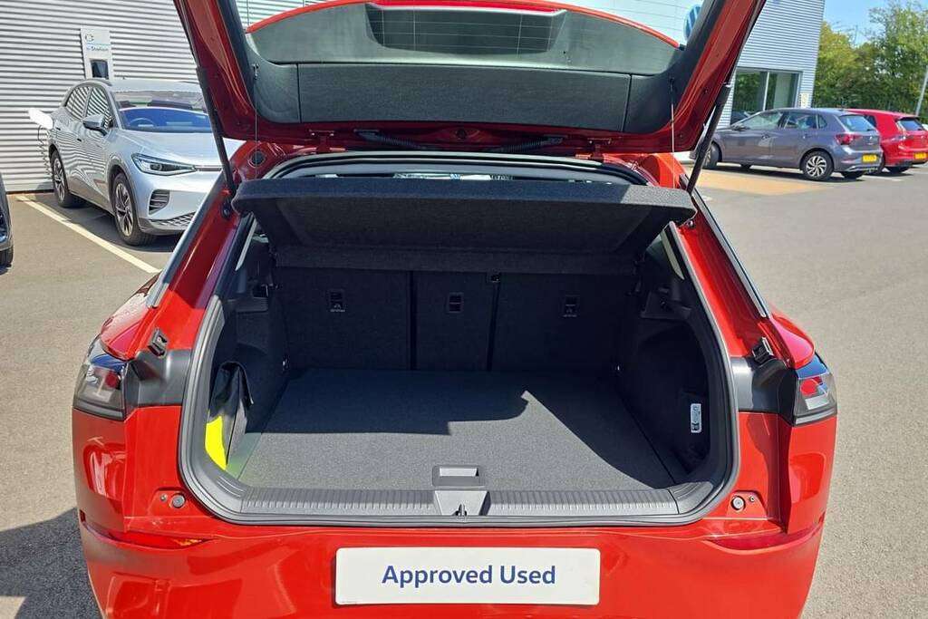 Volkswagen T-Roc 1.5 Etsi Life Dsg Red #2
