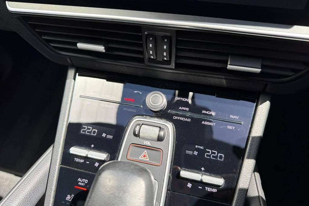Porsche Cayenne Suv 4.0 T V8 Turbo Still In Porsche Warranty 3 Grey #34