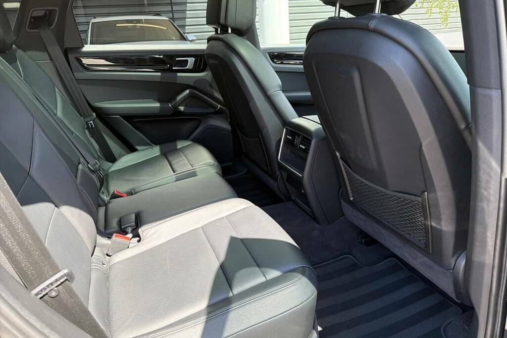 Porsche Cayenne Suv 4.0 T V8 Turbo Still In Porsche Warranty 3 Grey #20
