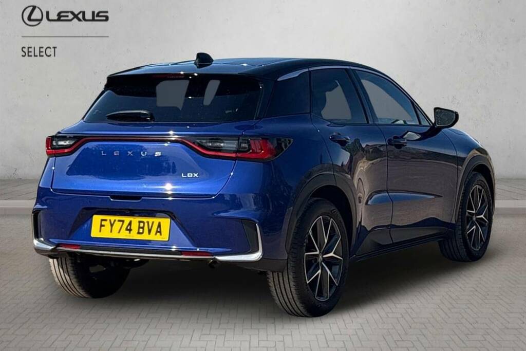 Lexus LBX 1.5 Takumi Design E-cvt Blue #2