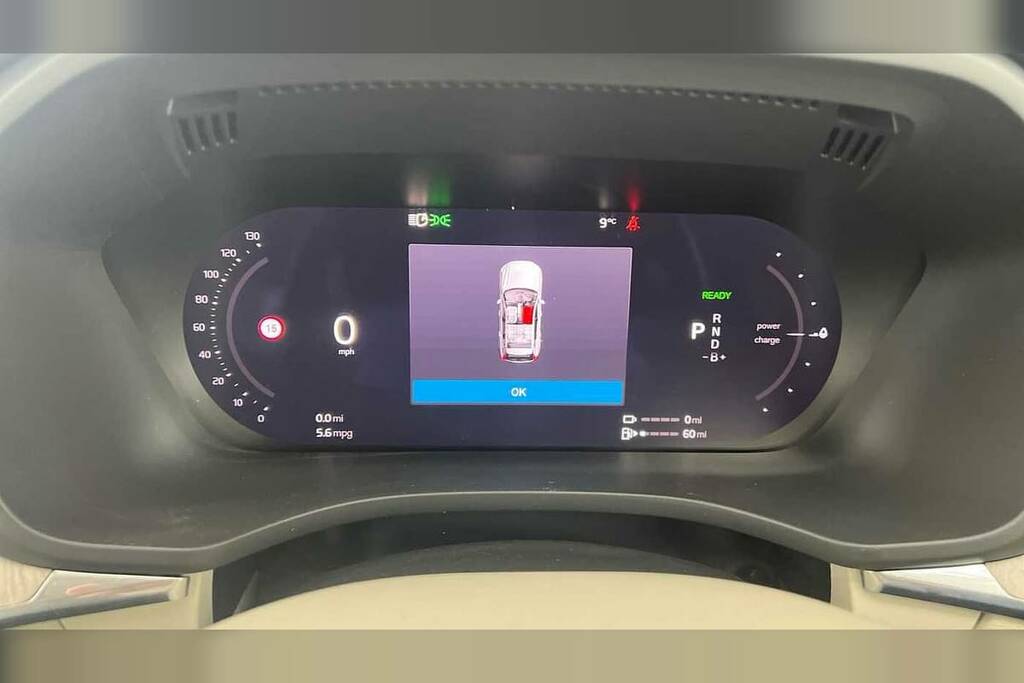 Volvo XC60 2.0 B6p 300 R Design Awd Geartronic Grey #9