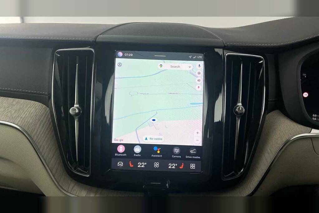 Volvo XC60 2.0 B6p 300 R Design Awd Geartronic Grey #10