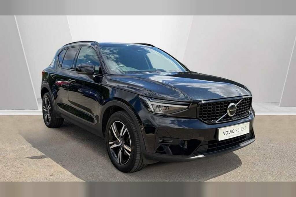 Volvo XC40 2.0 B3p Plus Dark Black