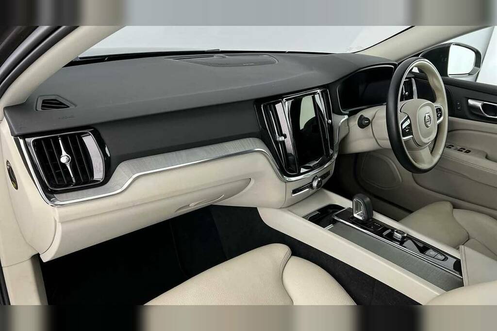 Volvo V60 Cross Country 2.0 B4d Cross Country Awd Grey #6