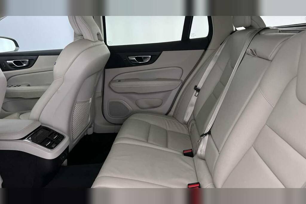 Volvo V60 Cross Country B5 P Awd Plus Blond Leather, Rear Camera, Heate White #7