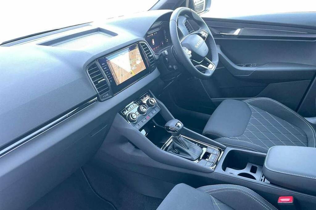 Skoda Karoq 1.5 Tsi Sportline Edition Dsg White #2