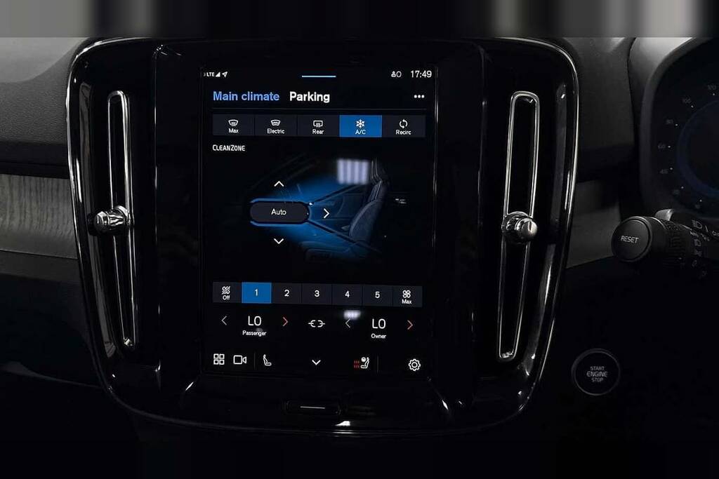 Volvo XC40 Ultra, B3 Mild Hybrid, Dark Blue #38