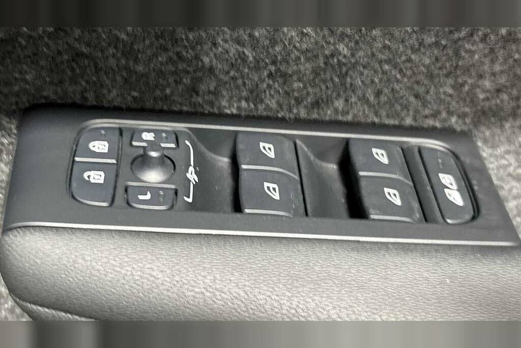 Volvo XC40 Ultra, B3 Mild Hybrid, Dark Blue #24