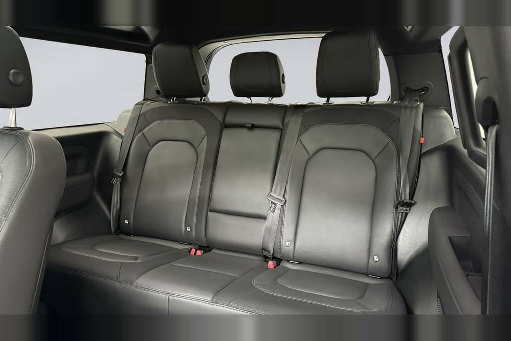 Land Rover Defender 90 3.0 D250 X-dynamic Se 90 Grey #4