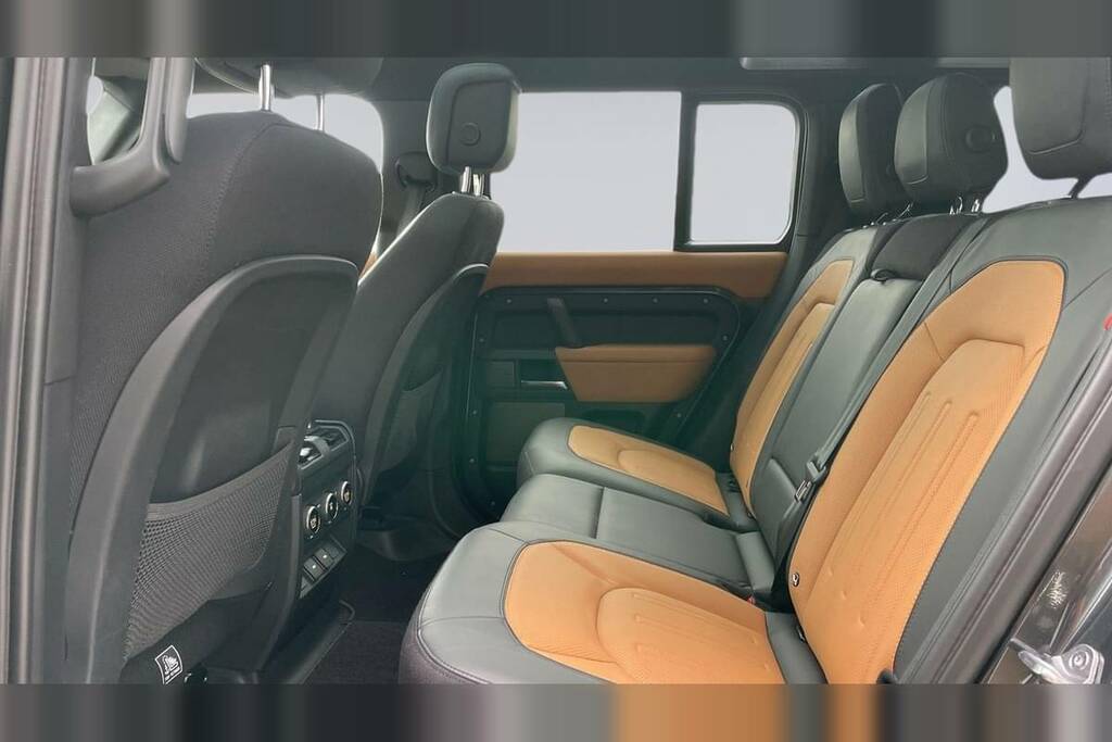 Land Rover Defender 110 2.0 P400e X 110 Grey #4
