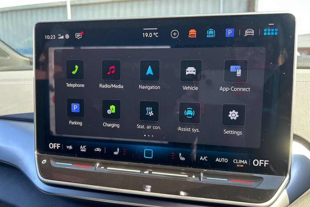 Volkswagen ID.4 210Kw Match Pro 77Kwh Black #3